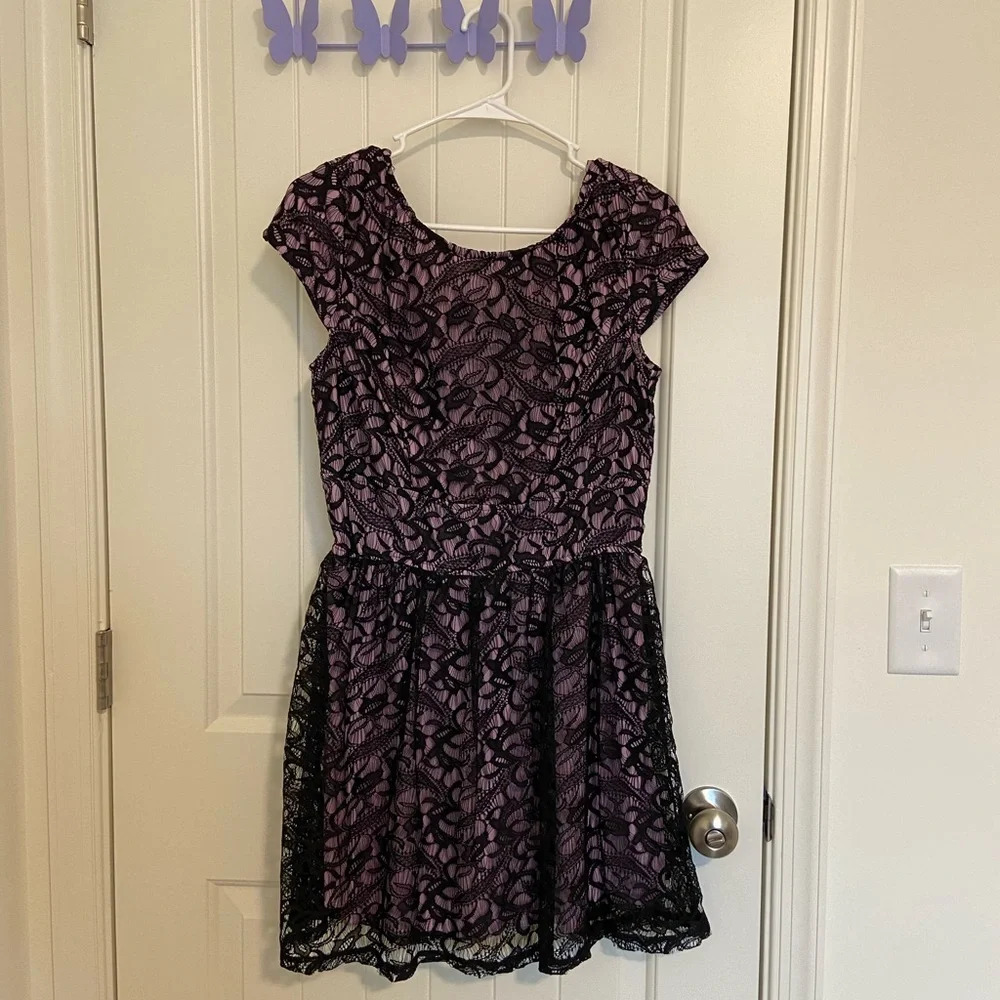 EUC | Three Pink‎ Hearts junior’s black lace layered dress — size 11